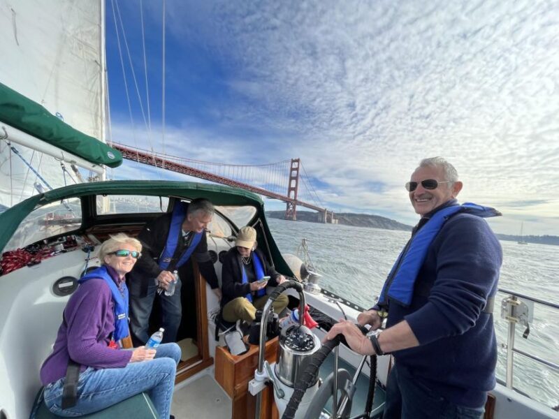 SAN FRANCISCO: (2hr) PRIVATE Sailing Experience 6 Guests - What You Can Expect from the Sailing Adventure