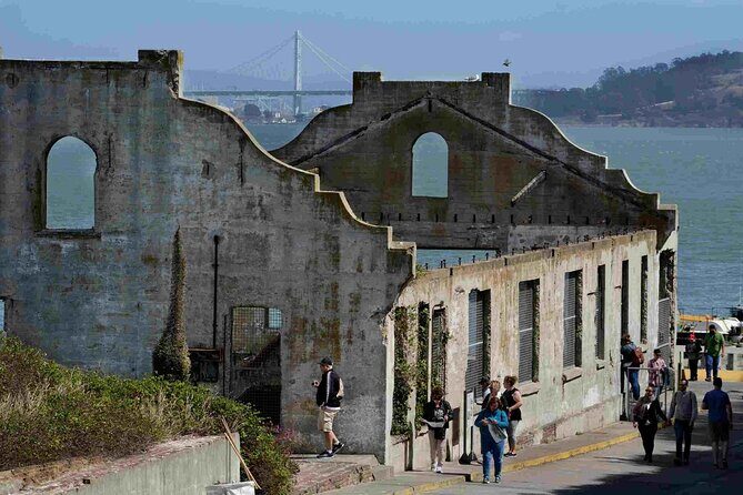 San Francisco Alcatraz Island and Guided Muir Woods Tour - FAQ