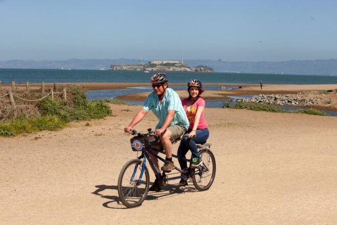 San Francisco: Golden Gate Bike Tour and Alcatraz Ticket - Full Description