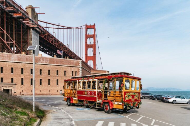 San Francisco: Movie Filming Locations Bus Tour - Tour Details