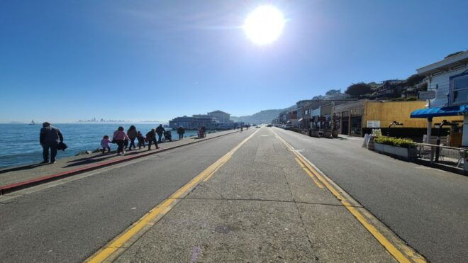 San Francisco: Muir Woods, Sausalito, and Sonoma Wine Tour - Exploring Sausalito Waterfront