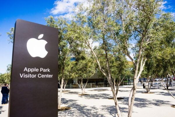 San Francisco: Silicon Valley Private Tour With Hotel Pickup - Taking in the World of Apple