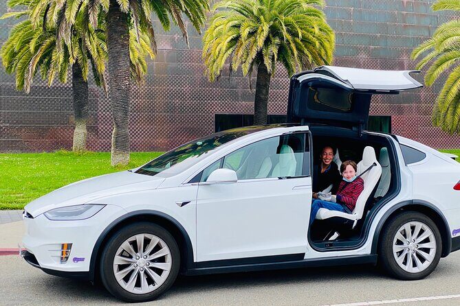 San Francisco Top Sights Private Tour with a Luxury Tesla - FAQs