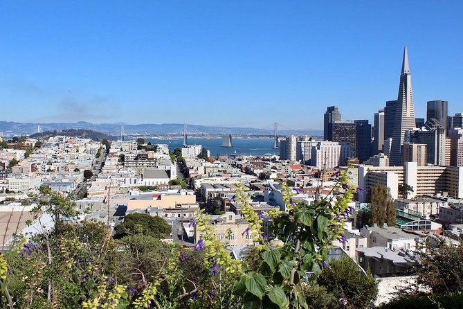 San Francisco Urban Hike: Coit Tower, Lombard Street and North Beach - Climbing Staircases for a Great Workout