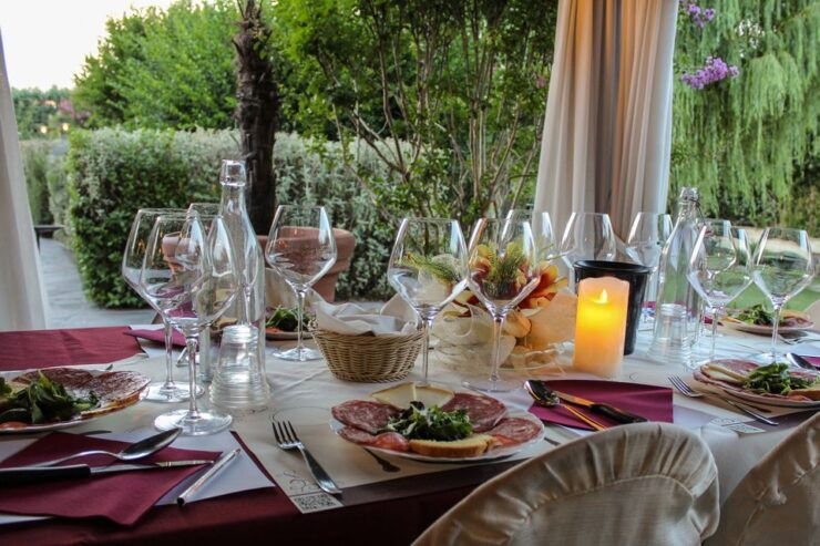 San Gimignano: Lunch or Dinner at a Winery With Wine Tasting - Renowned Tuscan Wines and Olive Oil