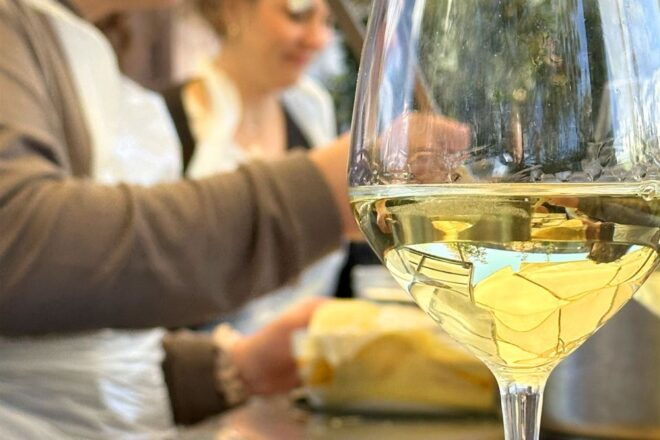 San Gimignano Outdoor Cooking Class & Wine Tasting in Winery - Inclusions and Extras