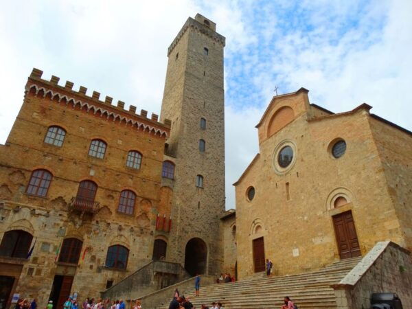 San Gimignano Private Guide: Manhattan of the Middle Ages - Transportation Options