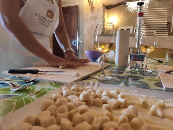 San Gimignano: Tuscan Cooking Class - Important Information