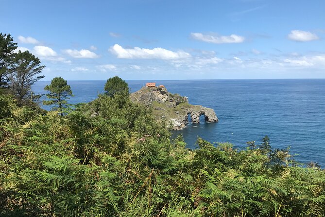 San Juan De Gaztelugatxe With Winery Visit and Lunch (From Bilbao) - Small-Group Tour