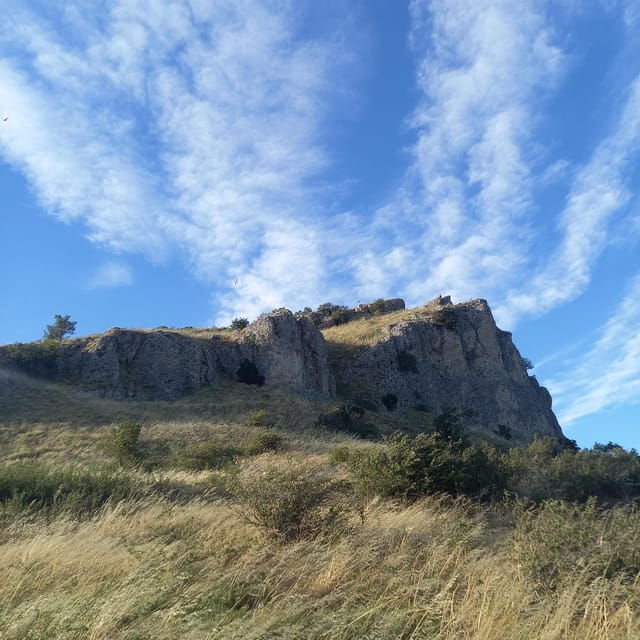 San Leo: Hike to the Tausano Ridge - The Beauty of the Tausano Ridge: A Natural and Cultural Gem