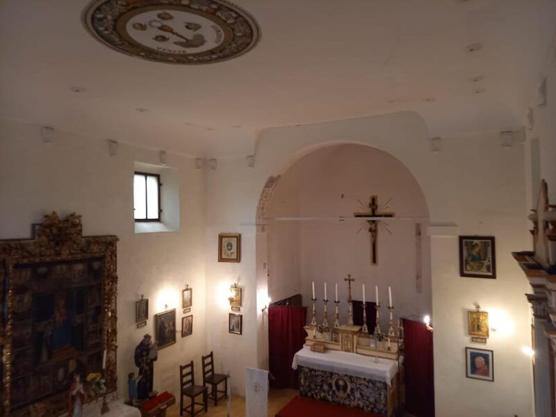 San Leo: Hike to the Tausano Ridge - Exploring the Convent of San Igne: A Medieval Wonder