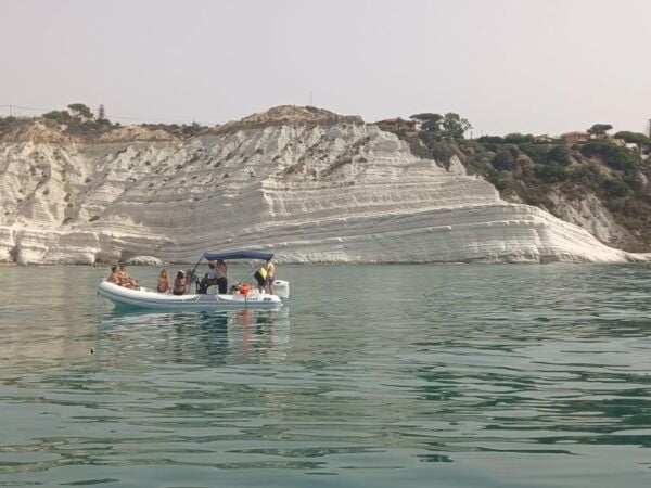San Leone: Private Boat Tour to the Scala Dei Turchi & Drink - Meeting Point & Important Information