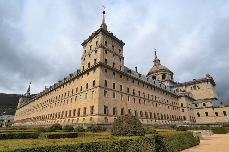 San Lorenzo De El Escorial: Monastery and Site Guided Tour - Activity Details