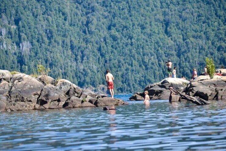 San Martin De Los Andes: Hua Hum Sightseeing Tour by Bus - Good To Know