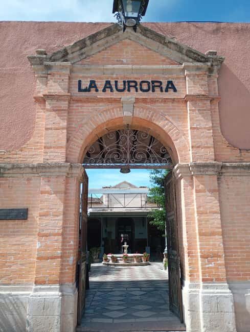 San Miguel de Allende Day Tour From Mexico City - Exploring the Shrine of Atotonilco