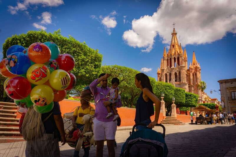 San Miguel De Allende: Downtown Landmarks Walking Tour - Good To Know
