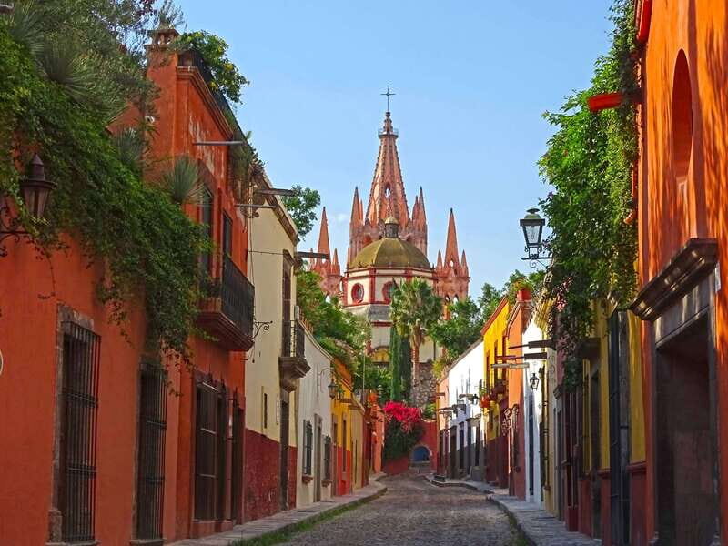 San Miguel De Allende: Downtown Landmarks Walking Tour - Exploring San Miguel de Allende’s Landmark Highlights