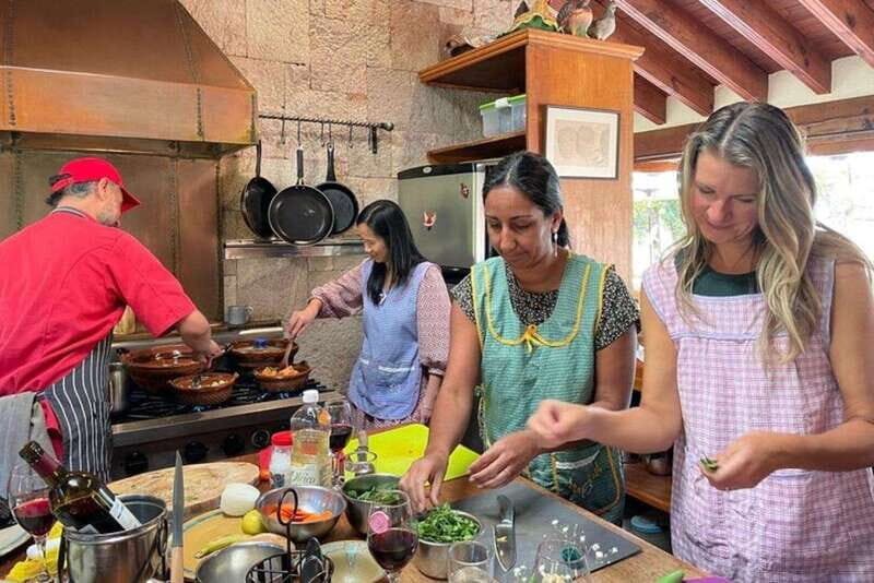 San Miguel de Allende: Mexican Cooking Class | Mole & Salsas - Passing the Test of Reviews