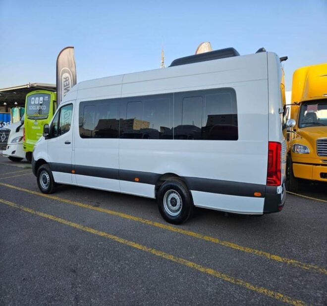 San Miguel De Allende: Private Transfer to León Guanajuato - Driver and Assistance