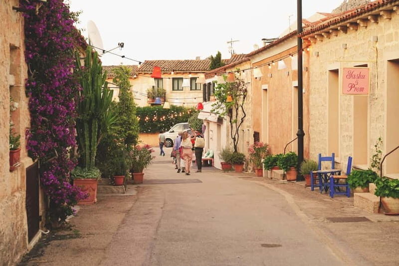 San Pantaleo: Walking Tour with Aperitif - Why You’ll Love the San Pantaleo Walking Tour