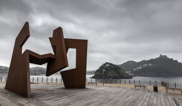 San Sebastian: Chillida Leku Museum and City Tour - Frequently Asked Questions
