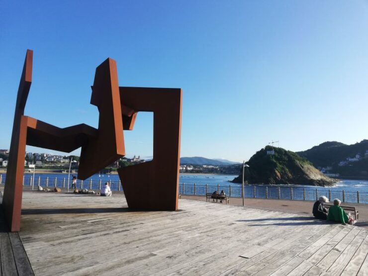 San Sebastián: City Tour With Pintxos and Wine - Pickup Information and Accessibility