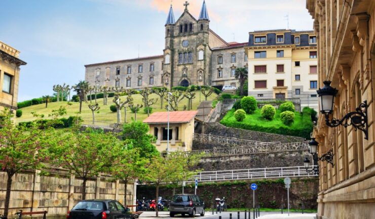 San Sebastian Complete Private Walking Tour + Monte Igeldo - Booking Information