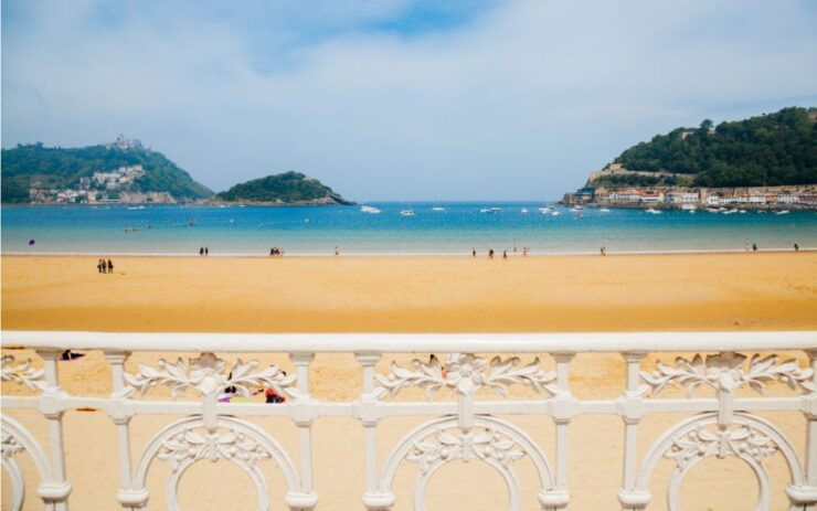 San Sebastian: Downtown Outdoor Escape Game - Activity Overview