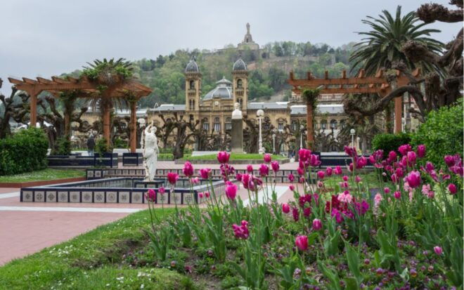 San Sebastian: Downtown Outdoor Escape Game - The Sum Up