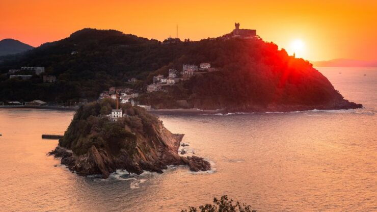 San Sebastian: Escape Game and Tour - Good To Know