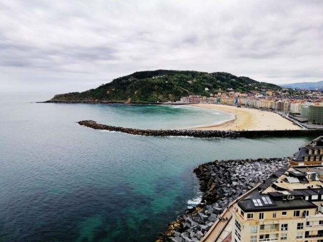 San Sebastian: Express Walk With a Local in 60 Minutes - Inclusions Provided