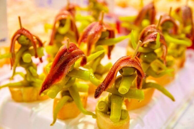 San Sebastian: Guided Food Tour With Pintxo Tasting & Wines - Important Information