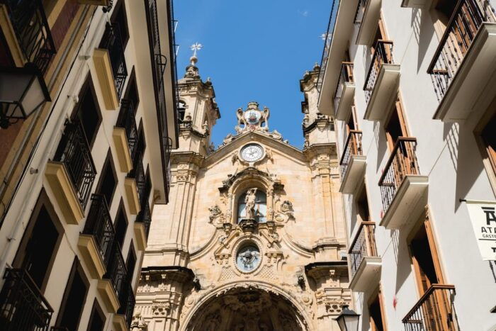 San Sebastian: Guided Food Tour With Pintxo Tasting & Wines - Enhancing Your San Sebastian Experience
