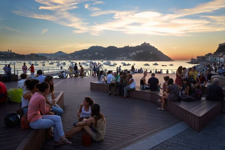 San Sebastian: Guided Walking Tour With Pintxo and Drink - Activity Details