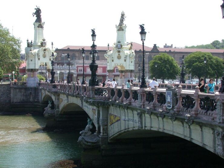 San Sebastian: Half-Day Private City Tour - Tour Experience Highlights