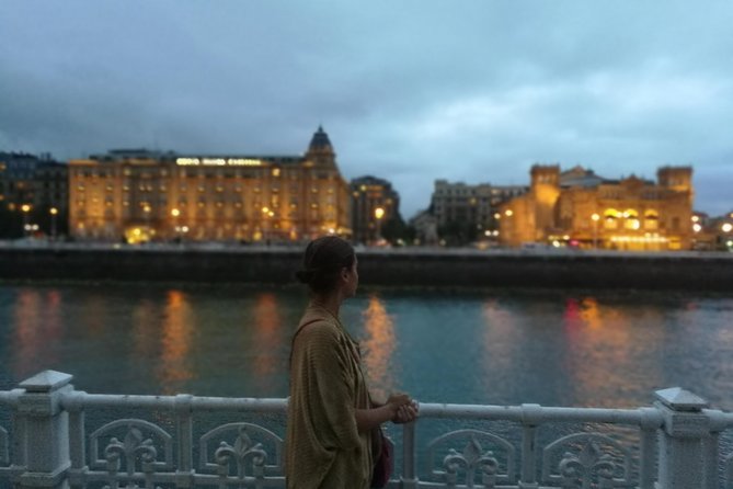 San Sebastian Highlights Private City Tour With Hotel Pick up - Price and Terms