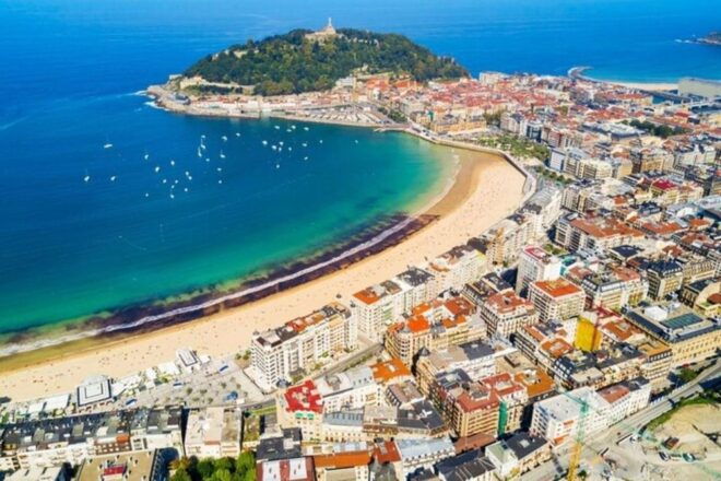 San Sebastian : Must-See Attractions Walking Tour - Highlights