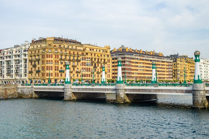 San Sebastian: Old Town Outdoor Escape Game - The Sum Up