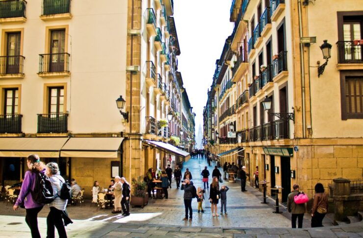 San Sebastián: Pinxtos (Tapas) Tour Open Groups - Tour Highlights