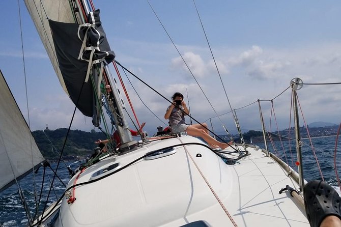 San Sebastian Private Sailing at La Concha Beach & Pasai Donibane - Background