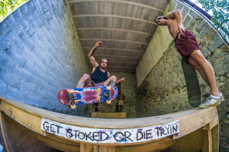 San Sebastian: Surf & Party Hostel - Surf Lessons and Facilities