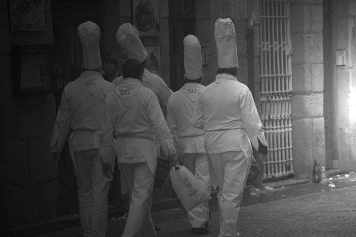 San Sebastián Walking Dinner Tour With Basque Bites - Experience Highlights