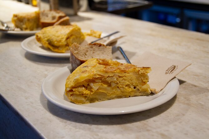 San Sebastian Walking Food Tour With Secret Food Tours - Historical Landmarks