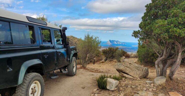 San Teodoro: Rio Pitrisconi Jeep and Hiking Tour - Experience Highlights