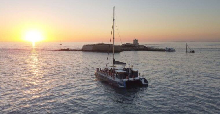 Sancti Petri: Sunset Catamaran Cruise - Onboard Experience