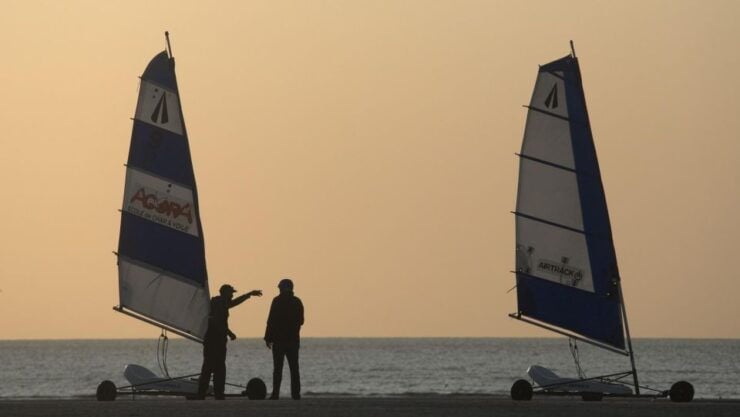 Sand Yachting Lesson On The Berck Beach - Experience Description