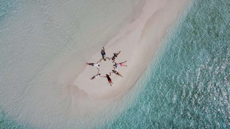 Sandbank, Boat Trip with Umbrellas and Water - What to Expect from the Sandbank Boat Trip