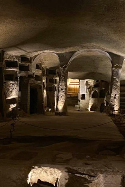 Sanità Tour: Ancient Catacombs in a Folkloric Neighborhood - Local Culture and Folklore