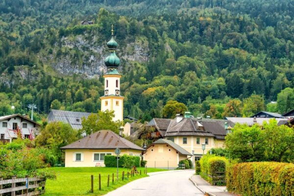 Sankt Gilgen Romantic Paradise Walking Tour - Common Questions