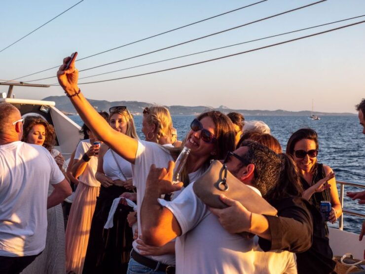 Sant Antoni De Portmany: Sunset Cruise With Drinks and Music - Experience Highlights of the Cruise